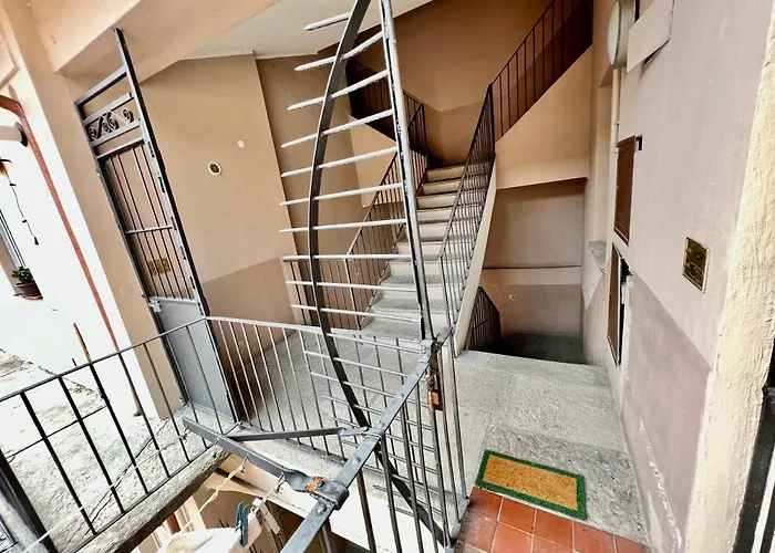 Abstract House Design In Center Of Appartamento *