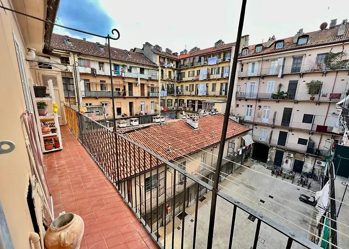 Appartamento Abstract House Design In Center Of *